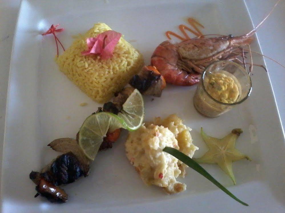 Hotel-Restaurant La Dunette Сент-Анн Экстерьер фото
